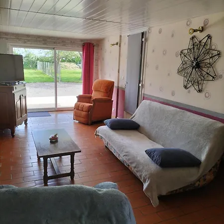 Charmante Maison Dans Le Bocage Proche A84 Дом отдыха *