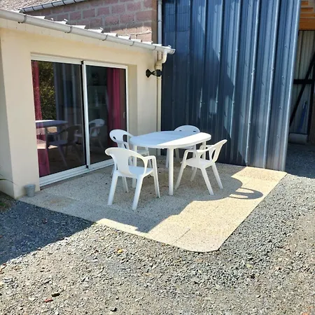 Charmante Maison Dans Le Bocage Proche A84 Дом отдыха Souleuvre-en-Bocage