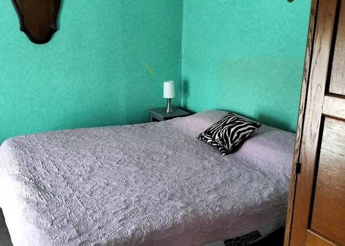 Дом отдыха Charmante Maison Dans Le Bocage Proche A84 *